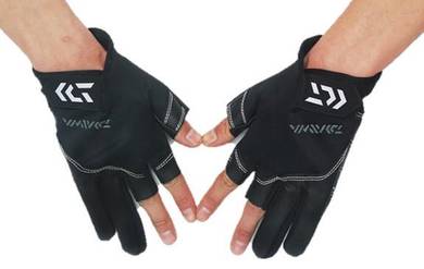 2018 daiwa glove