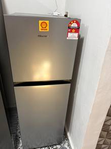 Peti ais hisense 240l refrigerator fridge freezer