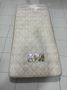 Dreamland Single Bed