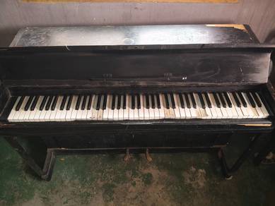 Piano Lama