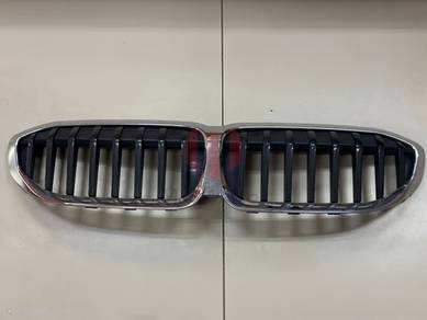 Origional 330i Kidney Grill 2022