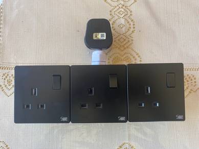 Heavy duty extention wire black 13A switch socket