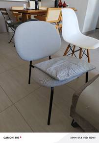 Minimalist Easy Chair