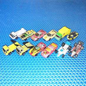Vintage 70s/80s Matchbox Diecast Toy Cars Lot 12