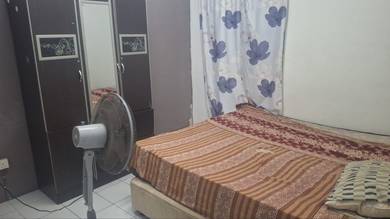 Room in Klang, SGR