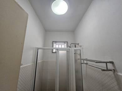 Condominium For Rent in University Utama Condominium