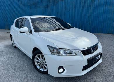 2011 Lexus CT 200 h LUXURY (HYBRID)