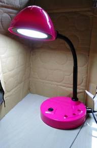 Lampu meja / table lamp