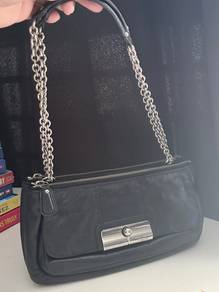 COACH Black Leather Chain Shoulder Bag