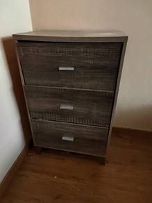 Almari berlaci 3 drawer