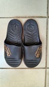 (Nego) Brand New Men's Slide Slippers Size 44-45