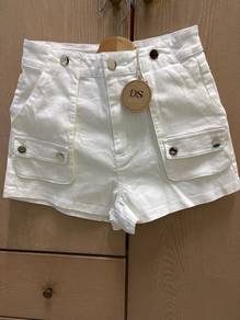 DS Icon white shorts
