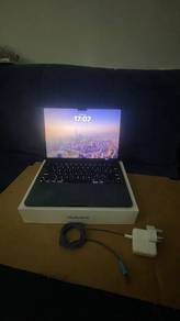 Macbook Air M2 2023