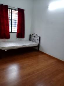 Room in Shah Alam, SGR