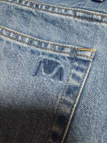 uniqlo jwa straight jeans