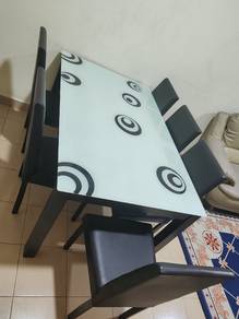 Meja Makan (6 Seater) 