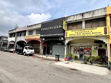 Shop lot For Sale in Lunas,KDH