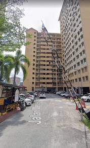 Flat For Rent in Apartment Tanjung Merdeka Villa