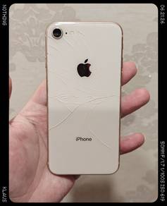 iPhone 8 256GB Belakang Crack