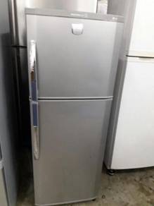 LG Small Refrigerator Fridge Peti Sejuk Freezer