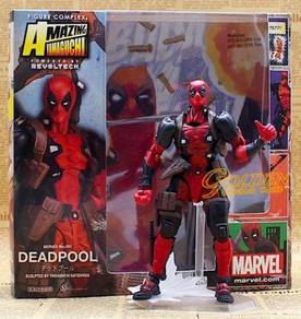 Deadpool Revoltech Action Figure With Sword Gun We