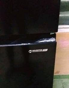Peti Hisense 242L inverter pro