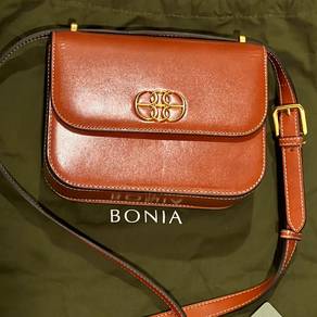 Bonia Saǒne Sling Bag