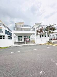 Bungalow House For Sale in Durian Tunggal,MLK