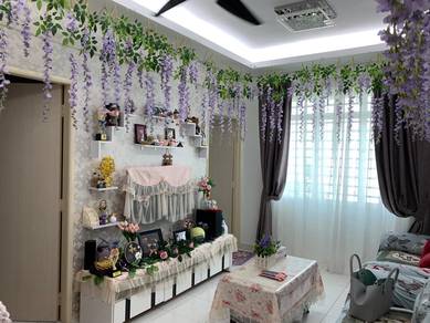Apartment For Rent in Halaman Kristal