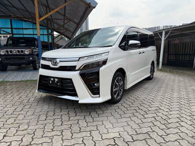 Toyota Voxy S-G in Ampang, KUL