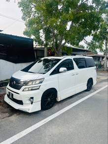 Toyota Vellfire Z GOLDEN EYES in Bera, PHG