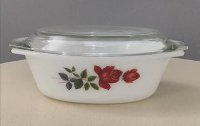 Pyrex June Rose oval bowl 9 inches