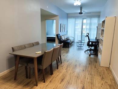Condominium For Sale in Alam Damai Condominium