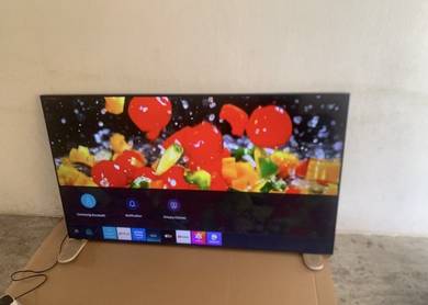 AUTHENTIC SAMSUNG Crystal UHD 4K HDR SMART UHD TV