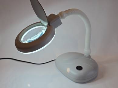 LED Magnifying Table Lamp