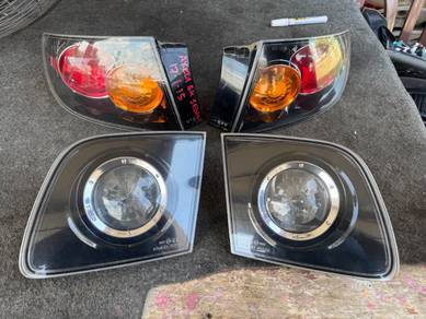 No 17-1-15 Mazda 3 Axela BK Sedan NFL Rear Lamp