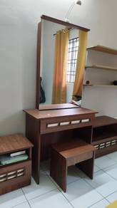 Bedroom set