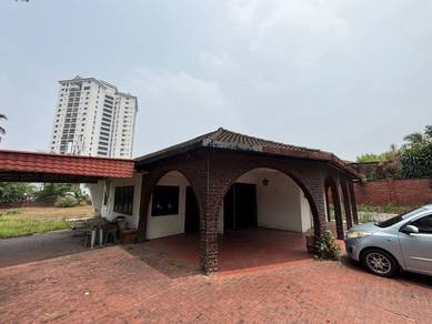 Bungalow House For Sale in Petaling Jaya,SGR