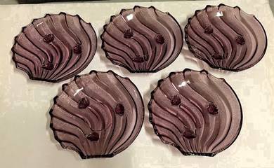 Small Glass Dish - Scalloped Design - Set of 5