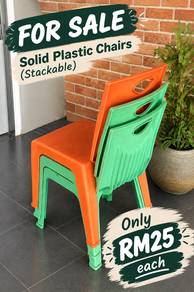 Solid Plastic Chair 