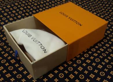 LV Empty Box & Dust Bag @ 13 x 13.5 x 5.5