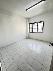 Room in Shah Alam, SGR
