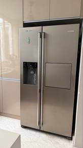 Electrolux( including the ice maker）
