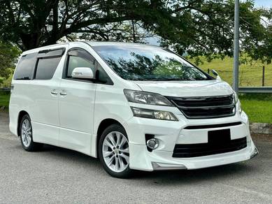 Toyota Vellfire Z in Sungai Besi, KUL
