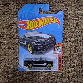 Hot Wheels 2015 Ford Mustang GT Convertible