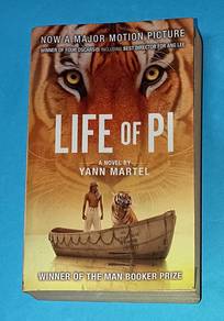 LIFE OF PI BOOK Buku YANN MARTEL