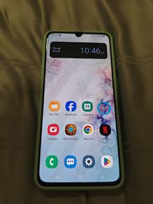 Samsung Galaxy A70 (8GB RAM/128 STORAGE)