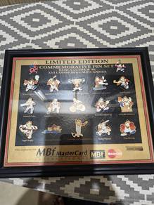 LIMITED EDITION Frame Commemorative Pin Set