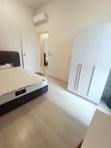 Room in Seri Kembangan, SGR