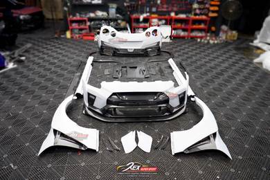 Nissan GTR GTR35 Varis Wide Body Bodykit Carbon